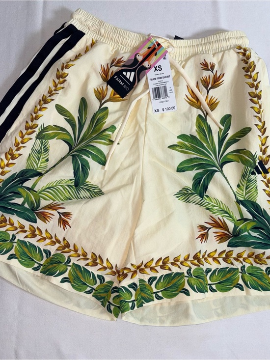 FARM Rio Pants - Farm Rio x adidas Cream Tropical Print Women's Shorts - XS floral botanical new